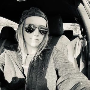 Meet your Posher, Faye